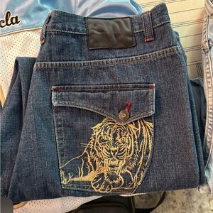Men's Blue Jeans with Tiger Embroidery